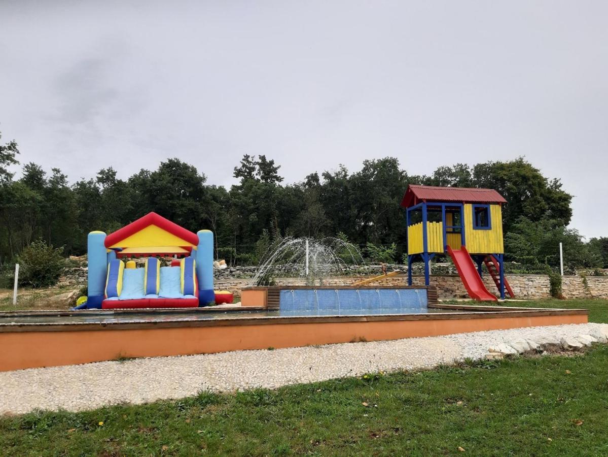 Holiday Park Village Jelovci Kringa Bilik gambar