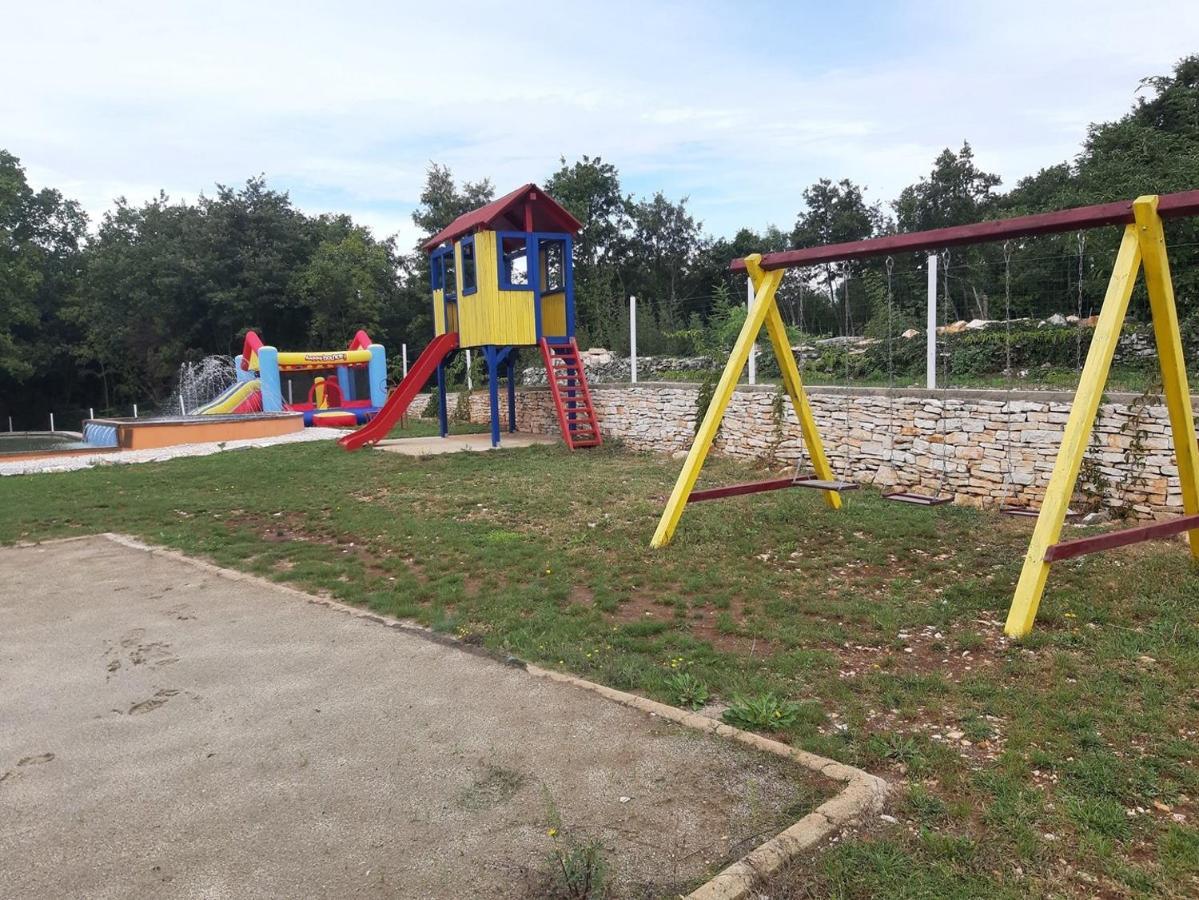 Holiday Park Village Jelovci Kringa Bilik gambar