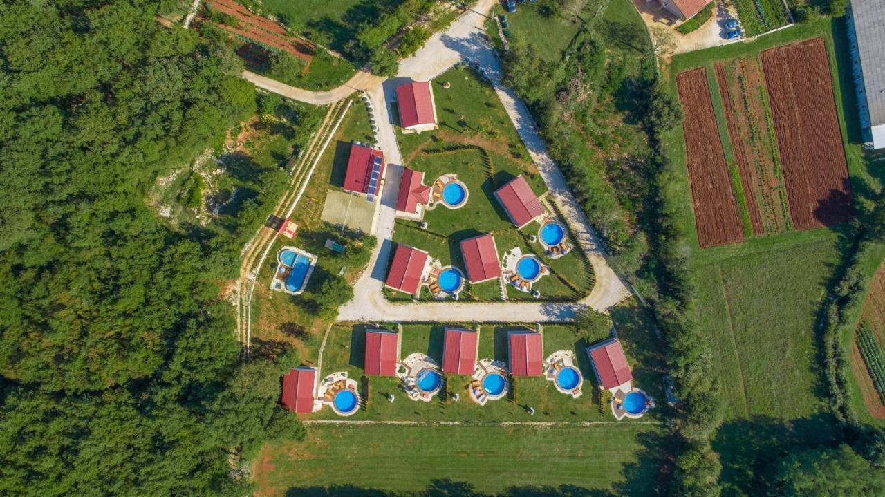 Holiday Park Village Jelovci Kringa Luaran gambar